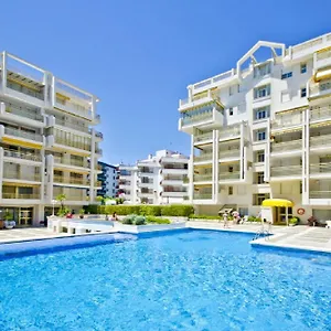 Uhc Novelty Apartamento